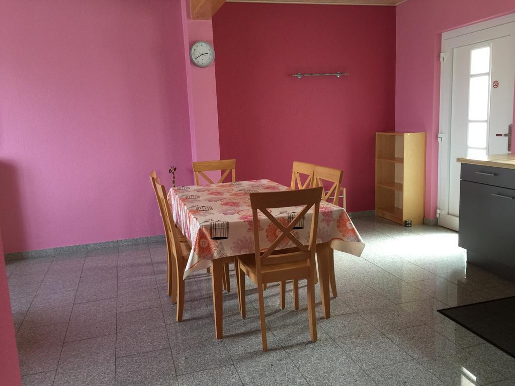 Gaestehaus Durst Rust Bilik gambar